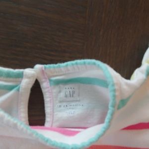GAP One Pieces - Baby Gap- Romper GAP One Pieces - Baby Gap- Romper